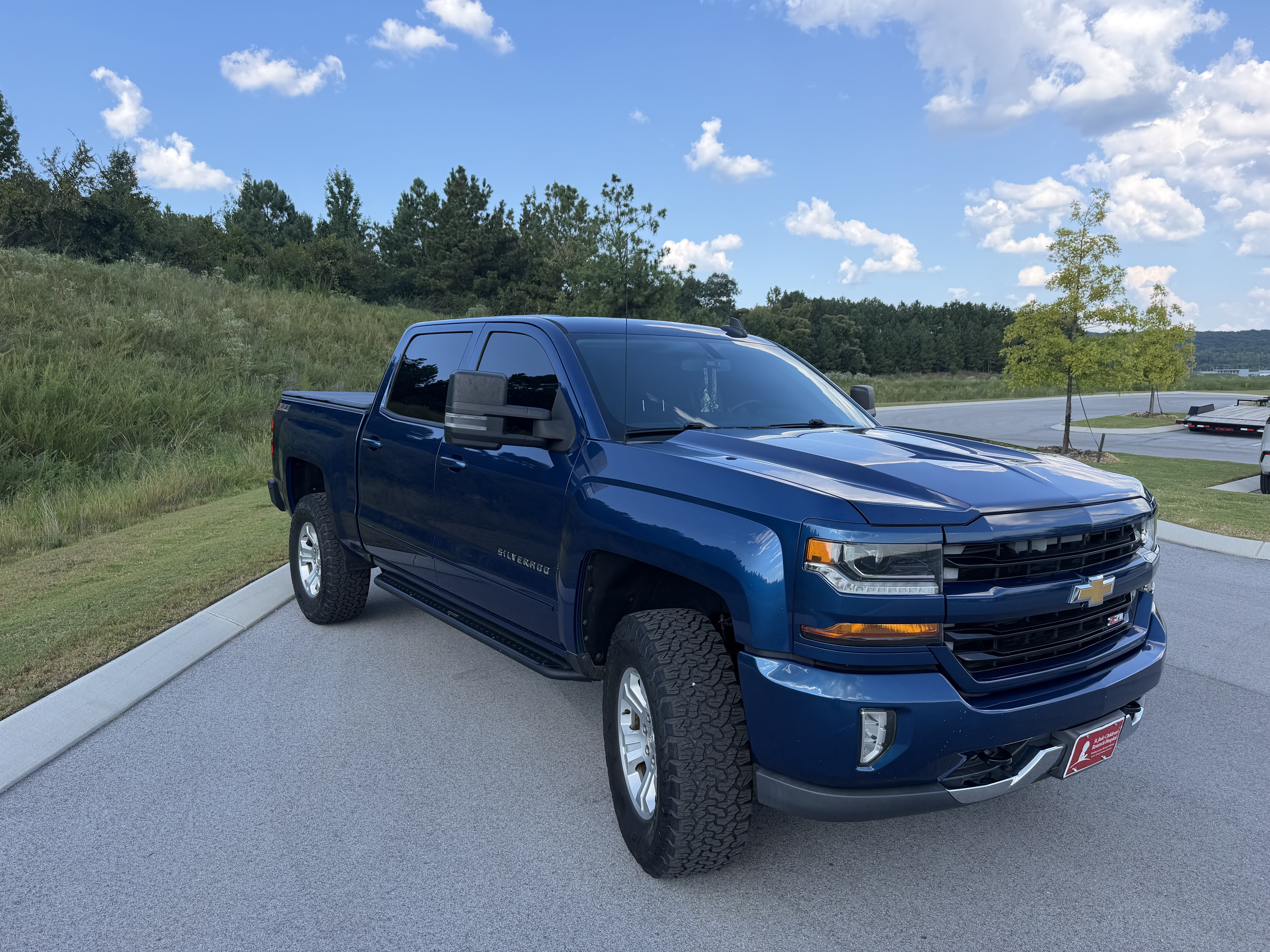 Used 2017 Chevrolet Silverado 1500 LT w/ All Star Edition AWD/4WD image 5