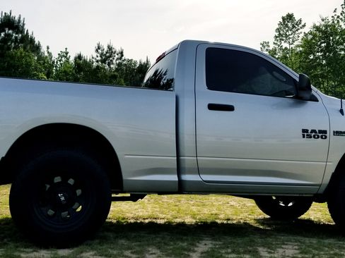 Used 2014 RAM 1500 Express image 16