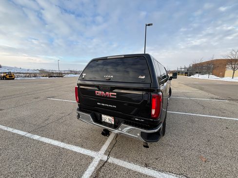 Used 2021 GMC Sierra 2500 SLT w/ SLT Preferred Package image 5