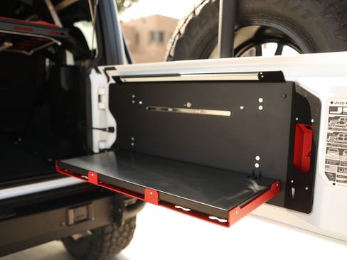 Used 2024 Jeep Wrangler Unlimited Rubicon w/ Capability Package image 16