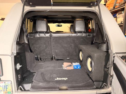 Used 2017 Jeep Wrangler Unlimited Sport w/ Quick Order Package 24S image 8