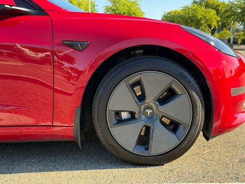 Used 2022 Tesla Model 3 Long Range image 11