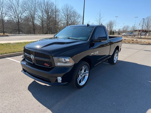 Used 2014 RAM 1500 Sport w/ Convenience Group image 2