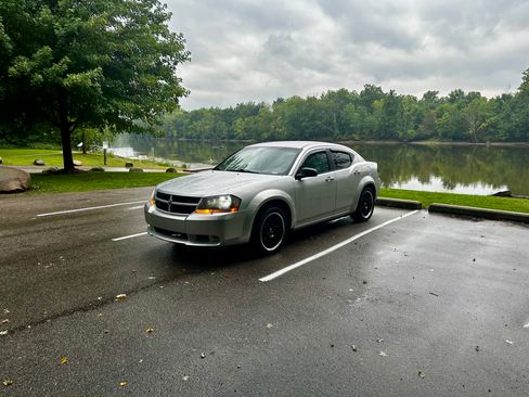 Used 2008 Dodge Avenger SE image 8
