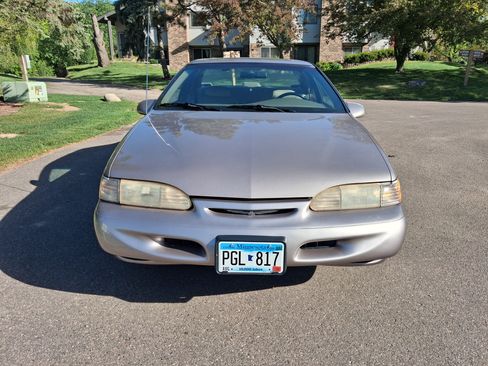 Used 1995 Ford Thunderbird LX RWD image 5