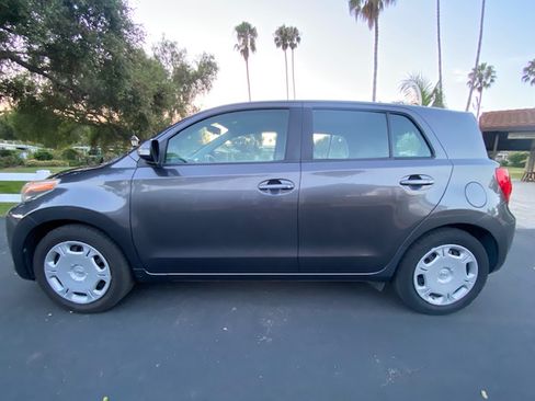 Used 2010 Scion xD FWD image 6