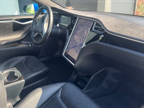 Used 2016 Tesla Model S 90D image 6