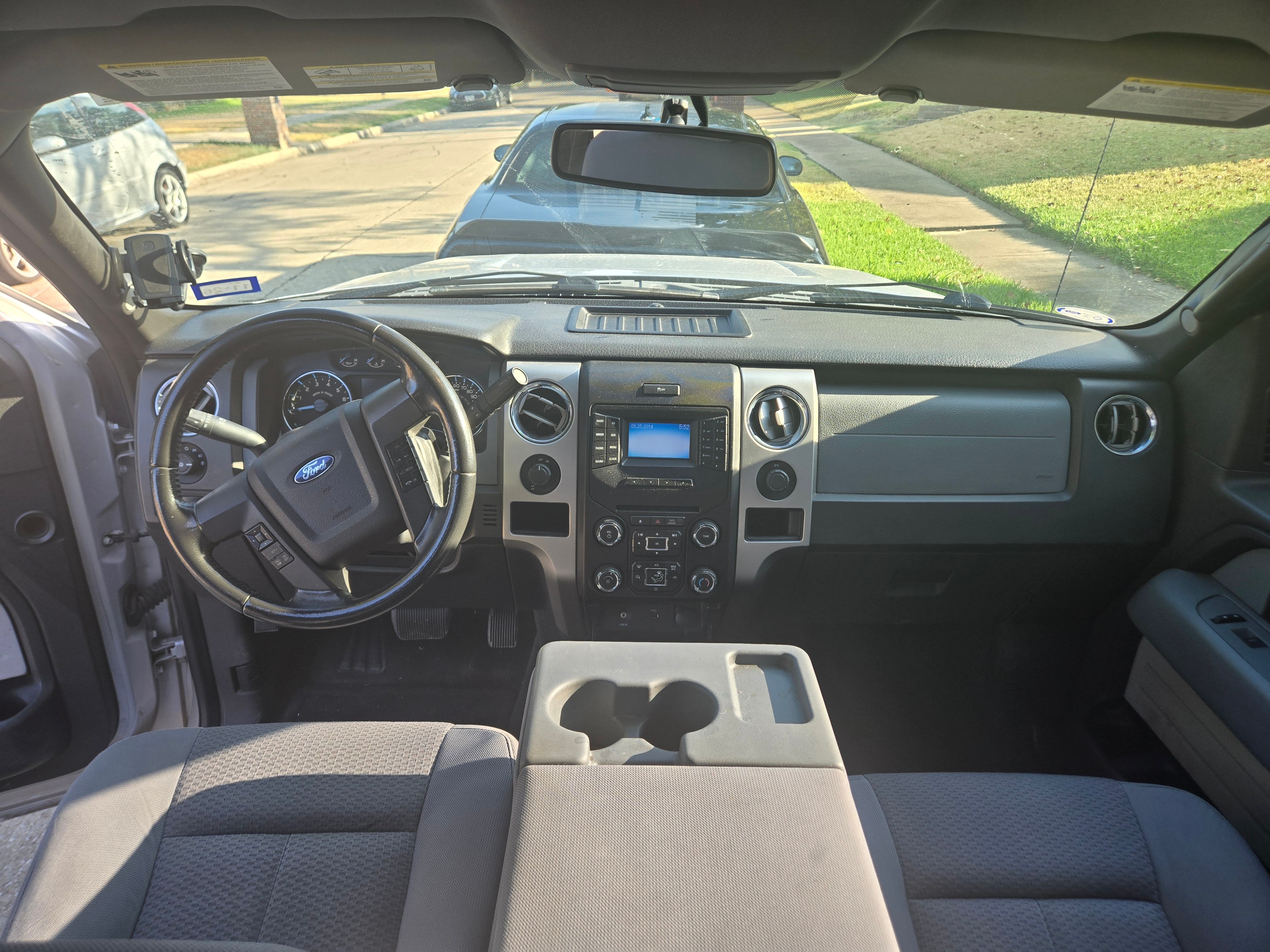 Used 2013 Ford F150 XLT w/ XLT Chrome Pkg RWD image 2