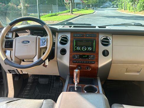 Used 2007 Ford Expedition Eddie Bauer RWD image 8