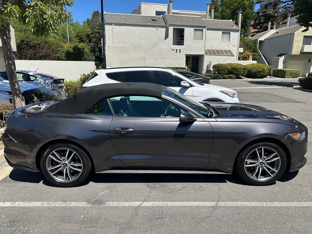 Used 2015 Ford Mustang Premium RWD image 22