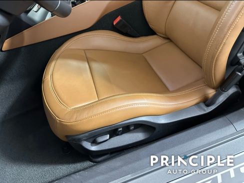 Used 2015 Chevrolet Corvette Z06 w/ 2LZ Preferred Equipment Group image 16