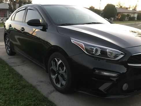 Used 2019 Kia Forte LXS image 6