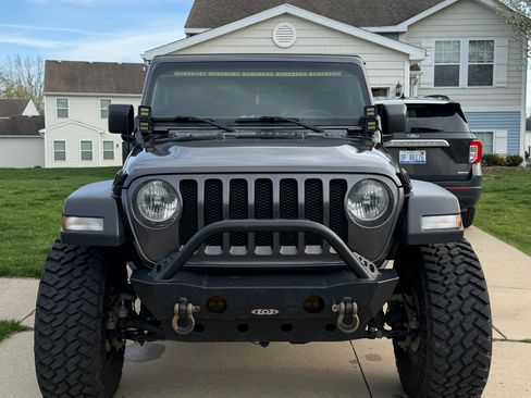 Used 2021 Jeep Wrangler Unlimited Sport AWD/4WD image 2
