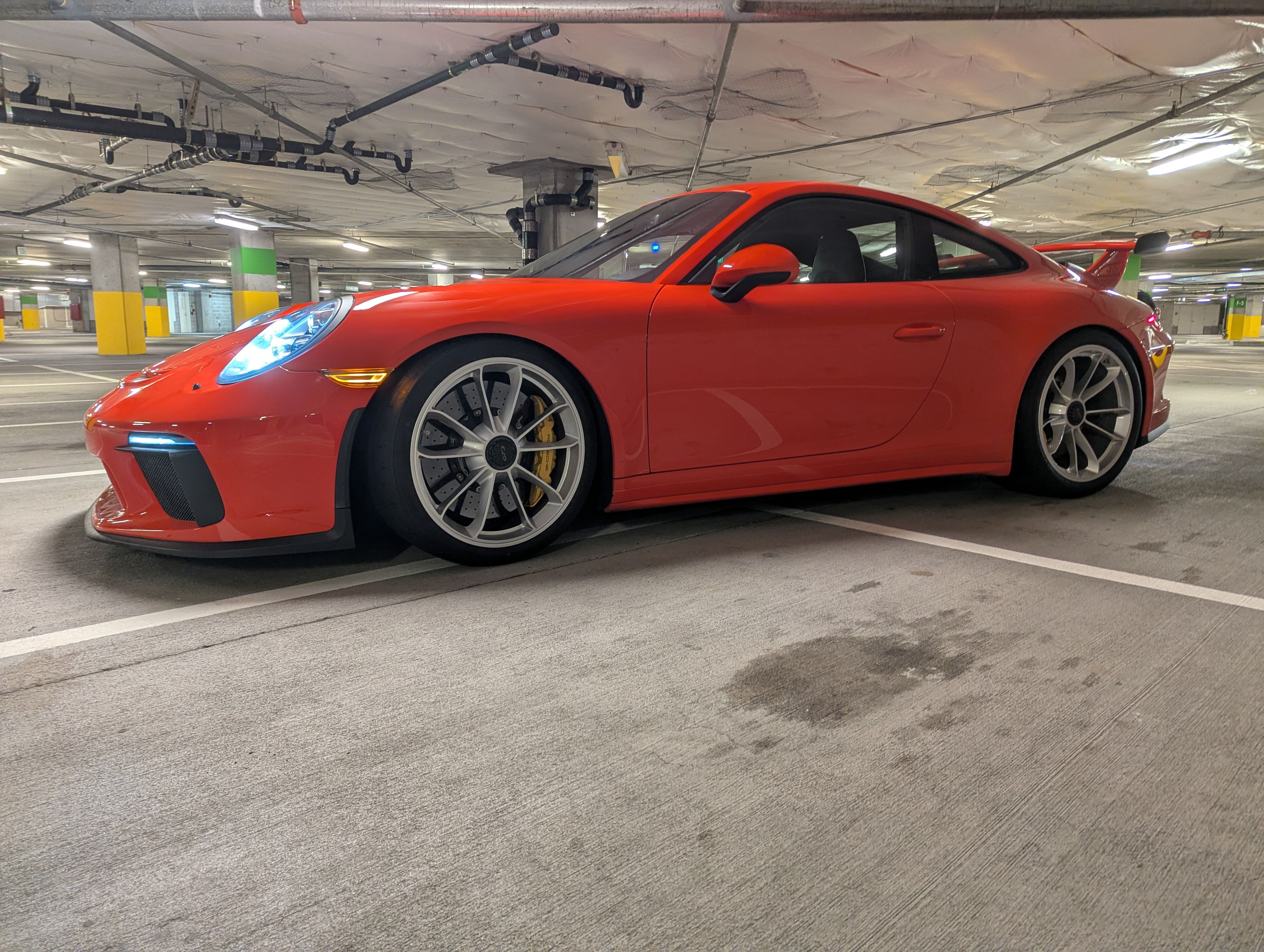 Used 2018 Porsche 911 GT3 RWD image 5