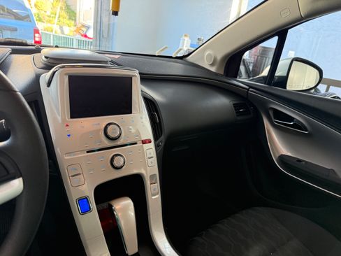 Used 2012 Chevrolet Volt image 4