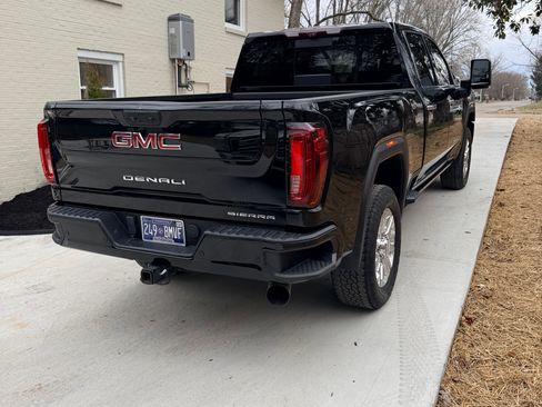 Used 2022 GMC Sierra 3500 Denali w/ Denali Ultimate Package image 6