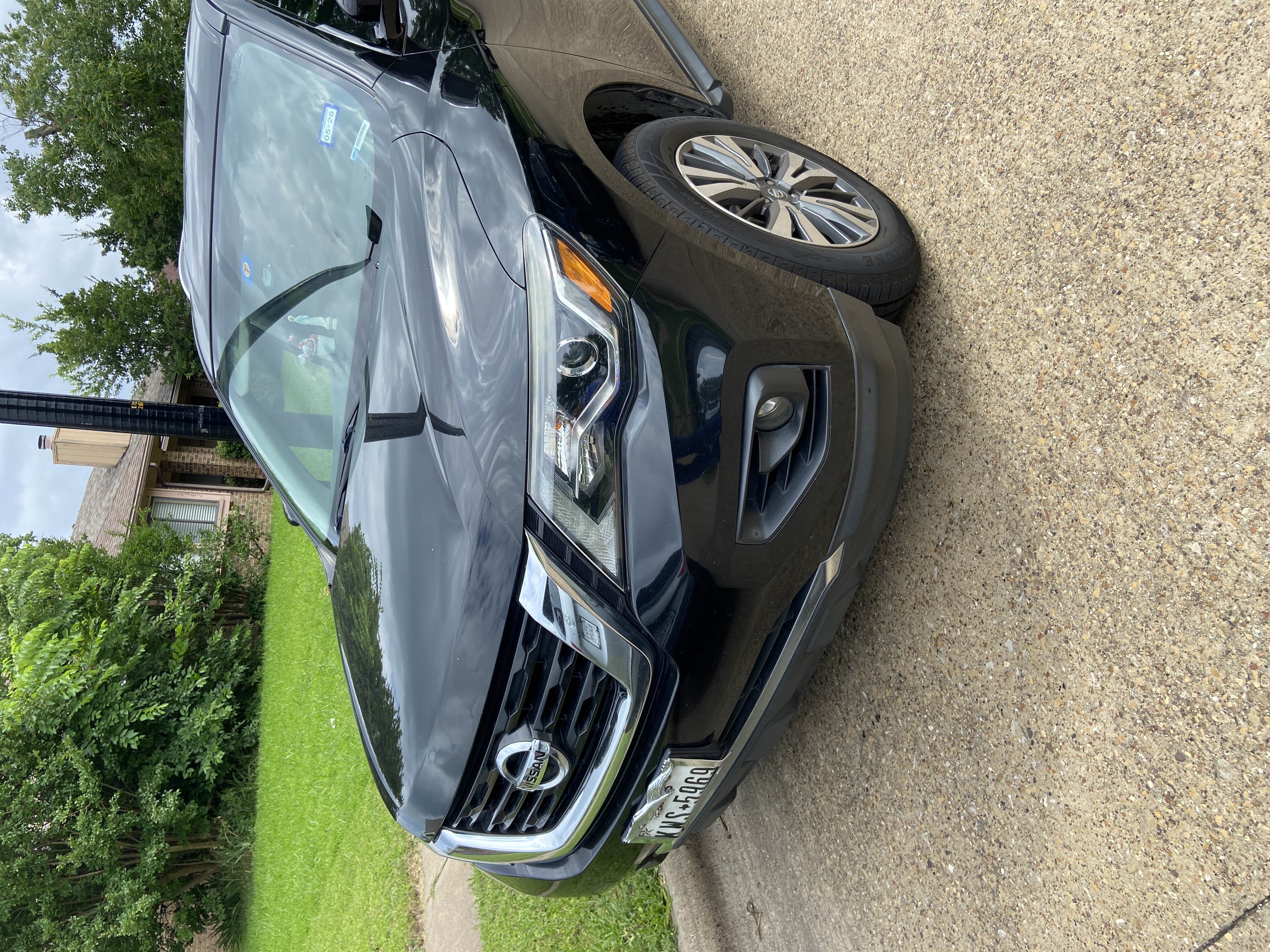 Used 2017 Nissan Pathfinder SL AWD/4WD image 5