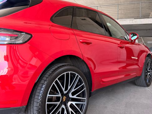 Used 2023 Porsche Macan AWD/4WD image 26