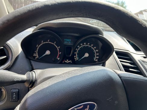 Used 2016 Ford Fiesta S FWD image 6