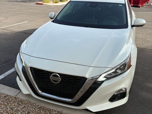 Used 2019 Nissan Altima 2.5 Platinum FWD image 6