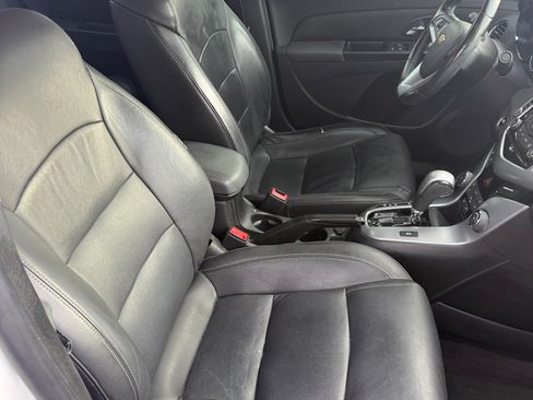 Used 2014 Chevrolet Cruze LTZ image 8