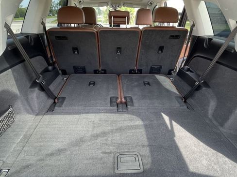 Used 2018 Audi Q7 3.0T Prestige image 18