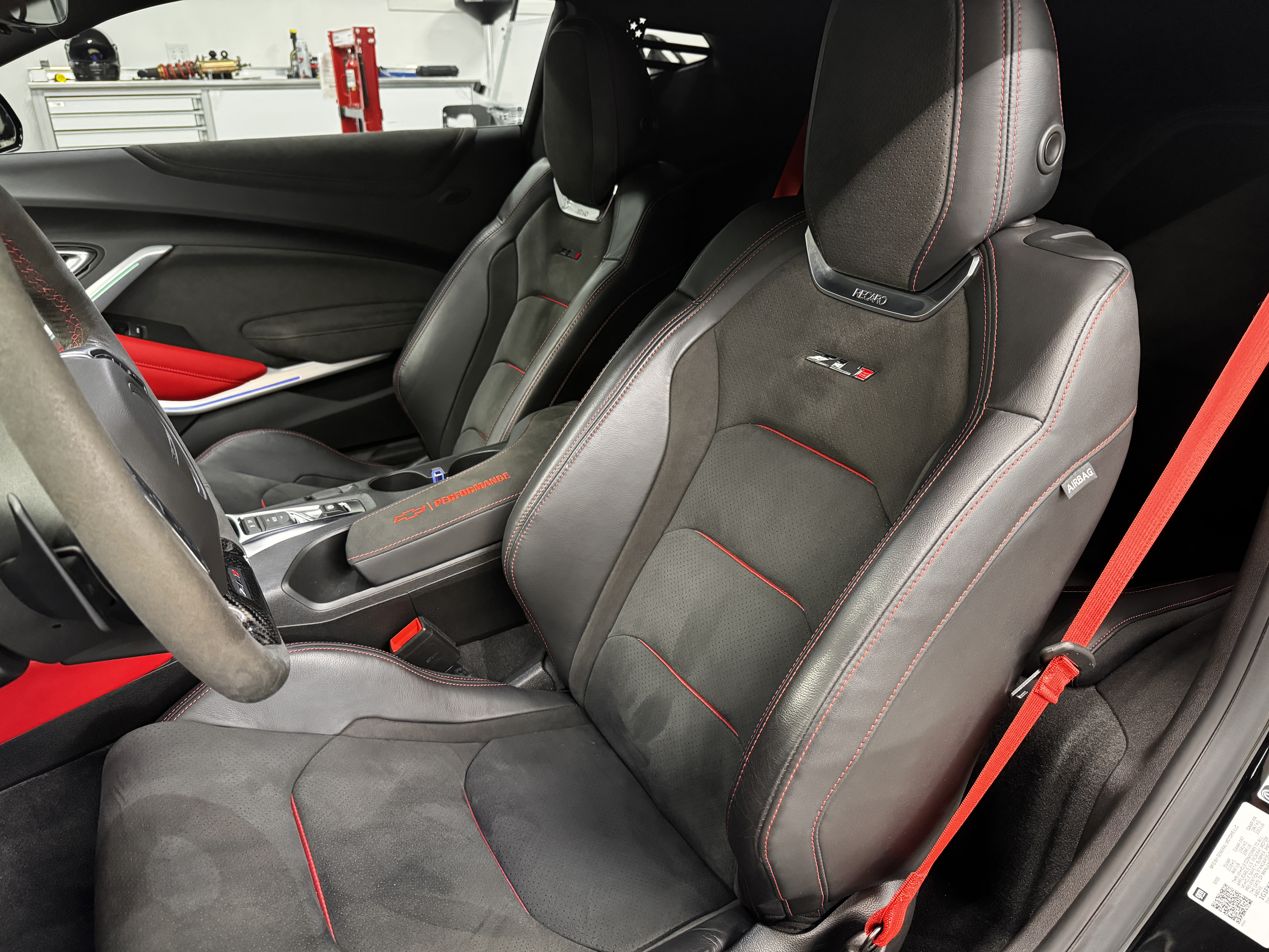 Used 2021 Chevrolet Camaro ZL1 RWD image 9