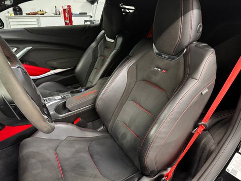 Used 2021 Chevrolet Camaro ZL1 RWD image 9