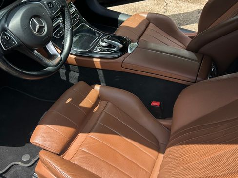 Used 2018 Mercedes-Benz E 400 4MATIC Cabriolet image 6