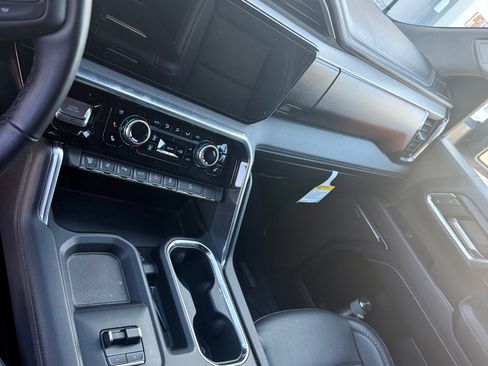 Used 2024 GMC Sierra 2500 Denali w/ Denali Reserve Package image 8