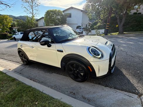 Used 2023 MINI Cooper S image 8