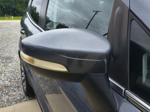 Used 2018 Ford EcoSport Titanium FWD image 9
