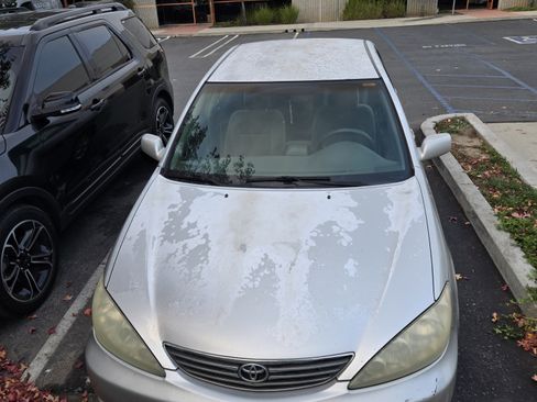 Used 2005 Toyota Camry LE image 8