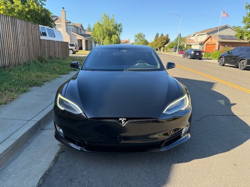 Used 2017 Tesla Model S 75 RWD image 8