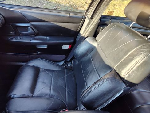 Used 1993 Ford Taurus SHO image 29