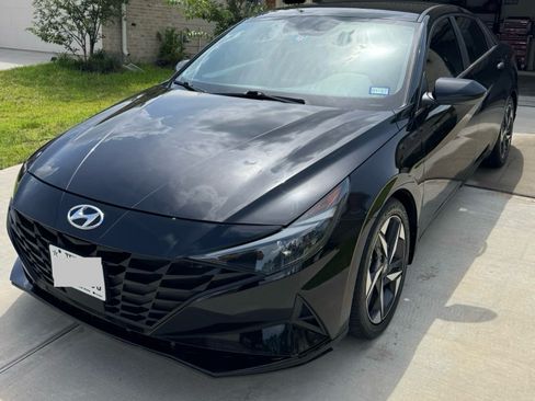 Used 2023 Hyundai Elantra SEL w/ Convenience Package FWD image 8