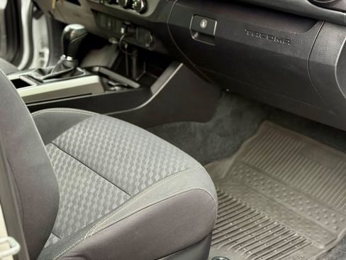 Used 2021 Toyota Tacoma SR5 image 6