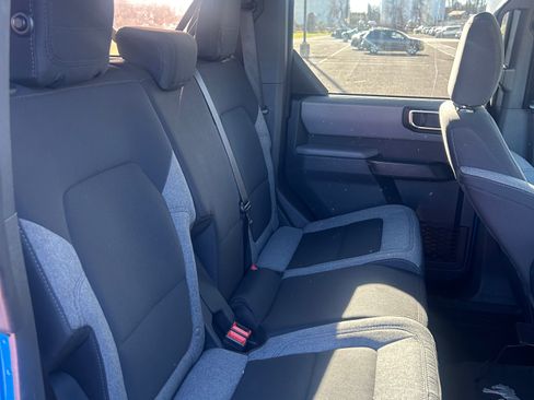 Used 2022 Ford Bronco Big Bend image 11