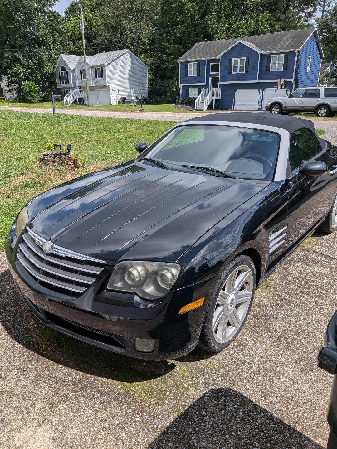 Used 2006 Chrysler Crossfire Limited RWD image 1