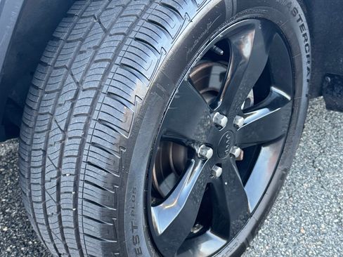 Used 2015 Jeep Grand Cherokee Altitude image 10