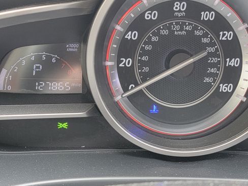 Used 2015 MAZDA MAZDA3 i Sport image 10