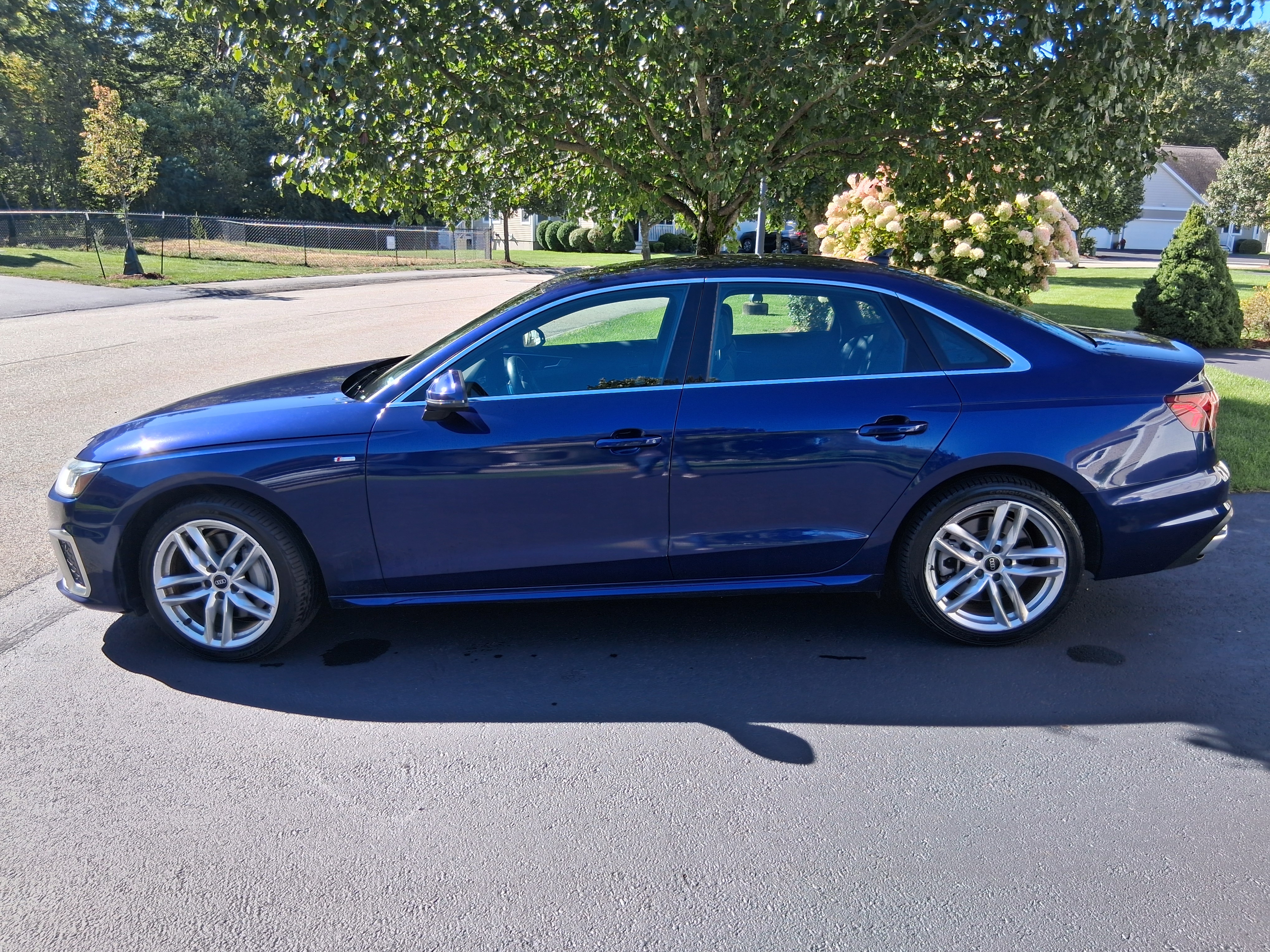 Used 2021 Audi A4 2.0T Premium Plus w/ Premium Plus Package AWD/4WD image 6