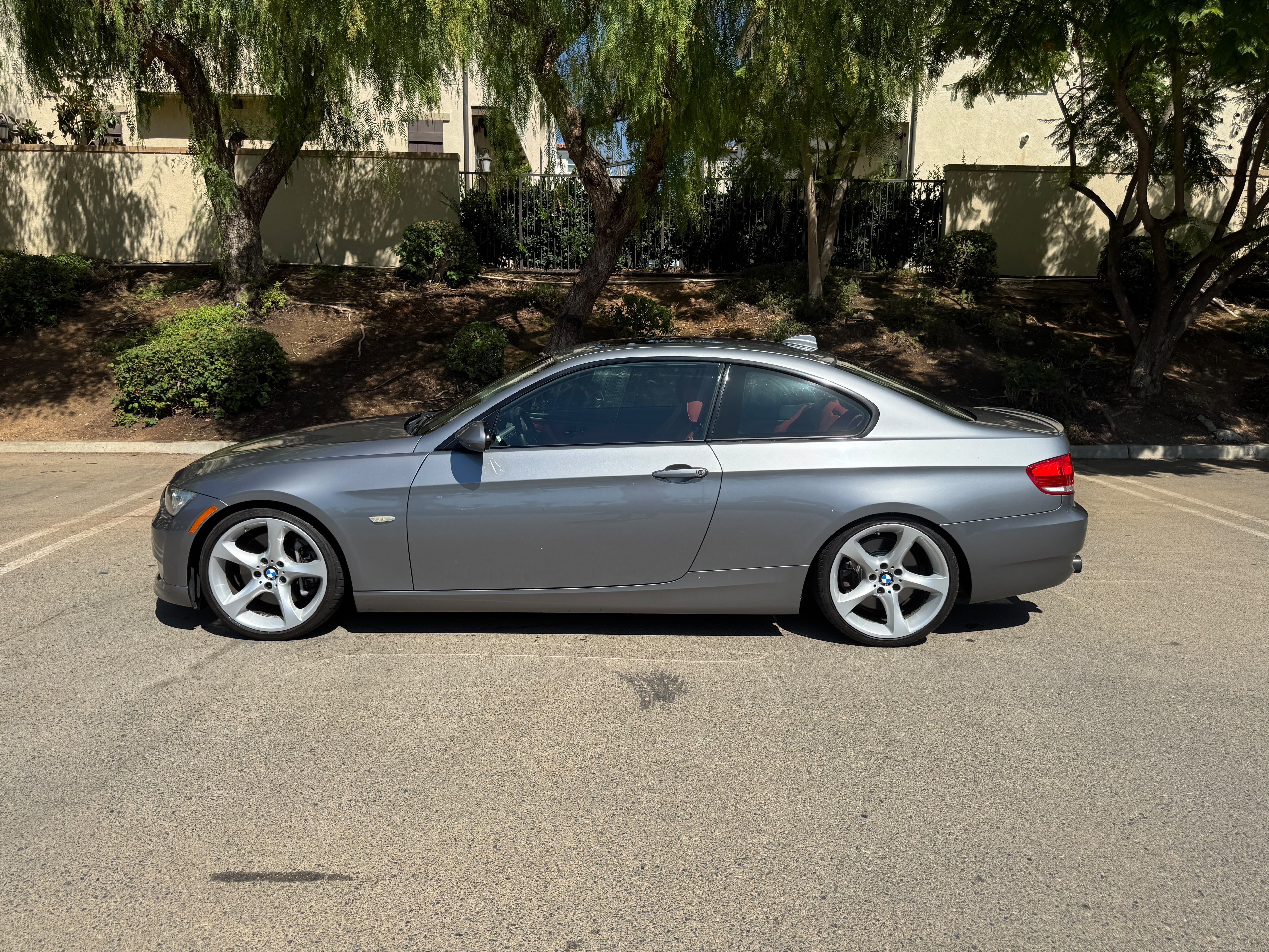 Used 2009 BMW 335i Coupe RWD image 5