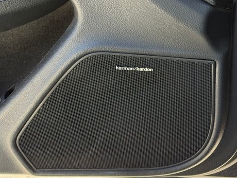Used 2015 Mercedes-Benz C 250 Coupe image 16