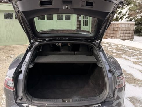 Used 2020 Tesla Model S Long Range Plus image 6