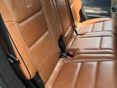 Used 2011 Jeep Grand Cherokee Overland Summit image 27