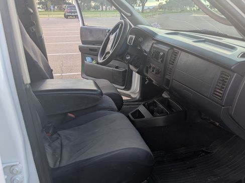 Used 2001 Dodge Dakota 2WD Quad Cab image 11