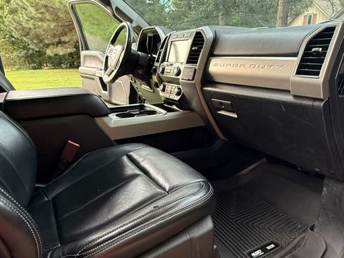 Used 2020 Ford F250 Lariat w/ Lariat Value Package AWD/4WD image 10