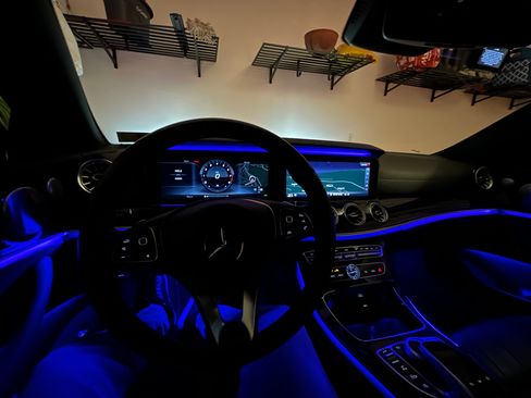 Used 2018 Mercedes-Benz E 400 4MATIC Coupe image 21