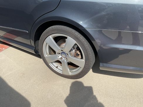 Used 2010 Mercedes-Benz E 350 E 350 Sedan 4D image 6